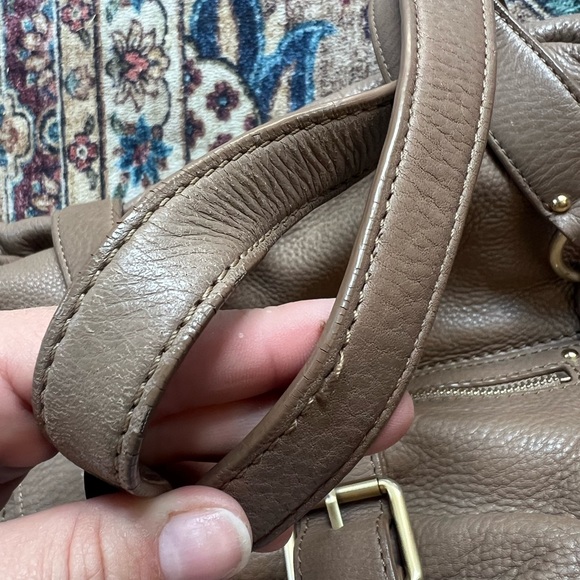 Michael Kors light Brown pebble Leather boho Shoulder Bag with gold accents - Picture 5 of 15